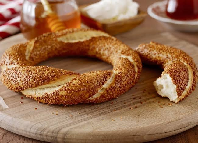 Susamlı Taze Simit